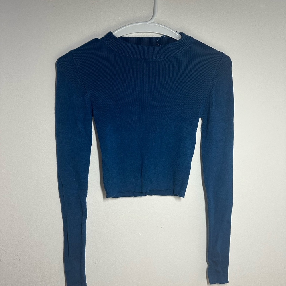 Pull&a ear Long Sleeve- Size XS